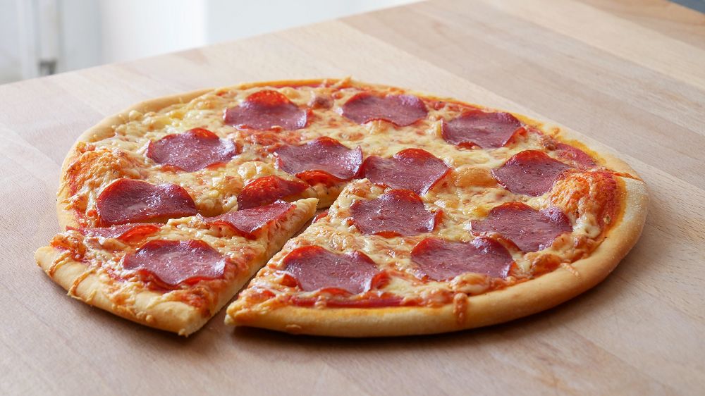 Salami Pizza  10" 